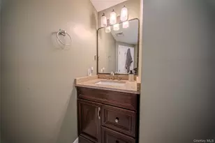 17 Connelly Dr, Lake Grove, NY 11755 - Photo 18