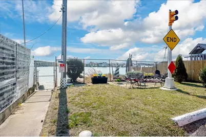 214 Beach 3rd, Far Rockaway, NY 11691 - Photo 24