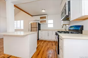214 Beach 3rd, Far Rockaway, NY 11691 - Photo 4