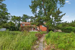 23 Eastland Dr, Glen Cove, NY 11542 - Photo 42