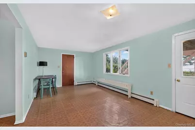 23 Eastland Drive, Glen Cove, NY 11542 - Photo 32