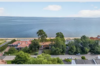 23 Eastland Drive, Glen Cove, NY 11542 - Photo 4