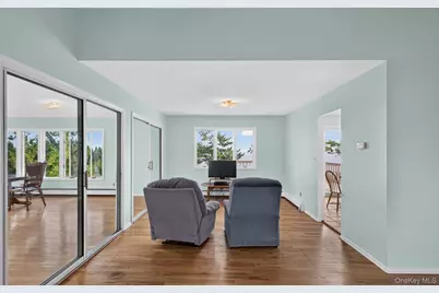 23 Eastland Drive, Glen Cove, NY 11542 - Photo 20