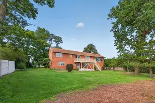 23 Eastland Dr, Glen Cove, NY 11542 - Photo 44