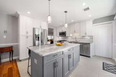 11 Pimlico Drive, Commack, NY 11725 - Photo 10