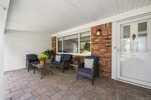 11 Pimlico Dr, Commack, NY 11725 - Photo 2