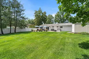 11 Pimlico Dr, Commack, NY 11725 - Photo 20