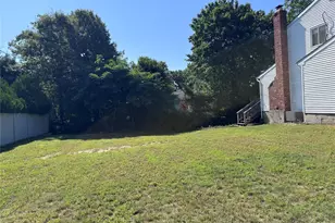 16 Herrick Ave, Dix Hills, NY 11746 - Photo 18