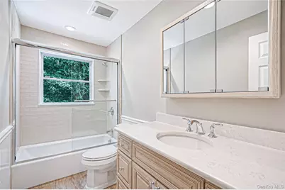 10 Williamsburg Drive, Northport, NY 11768 - Photo 26