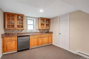 10 Williamsburg Dr, Northport, NY 11768 - Photo 30