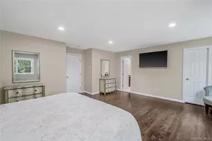 10 Williamsburg Dr, Northport, NY 11768 - Photo 18