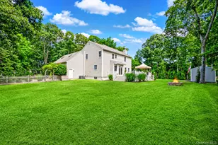 15 Cedar Ln, Patchogue, NY 11772 - Photo 40
