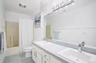 15 Cedar Ln, Patchogue, NY 11772 - Photo 24