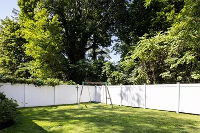 25 Clearfield Place, Huntington, NY 11743 - Photo 16