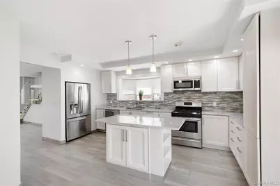 191 Beach 140th Street, Rockaway Park, NY 11694 - Photo 2