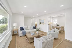 10 York St, Hicksville, NY 11801 - Photo 8