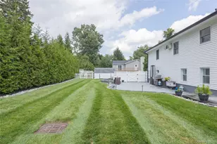 395 Ehrhardt Rd, Pearl River, NY 10965 - Photo 28