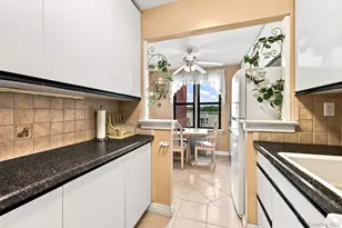 10 Franklin Ave, White Plains, NY 10601 - Photo 20
