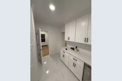 23 Mansion Avenue #2, Yonkers, NY 10704 - Photo 4