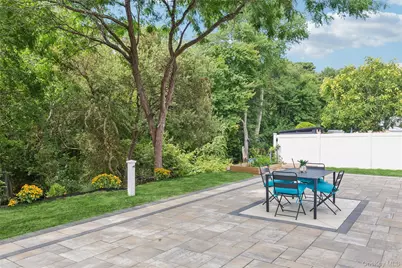 91 Circle Drive W, Patchogue, NY 11772 - Photo 24