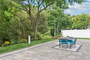 91 Circle Dr W, Patchogue, NY 11772 - Photo 24