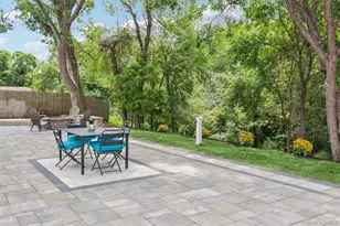 91 Circle Dr W, Patchogue, NY 11772 - Photo 20
