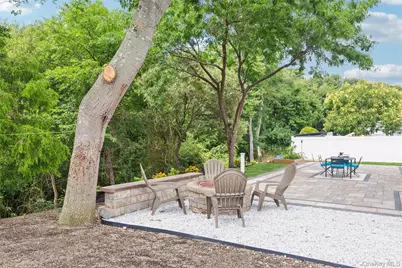 91 Circle Drive W, Patchogue, NY 11772 - Photo 18