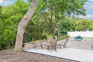 91 Circle Dr W, Patchogue, NY 11772 - Photo 18
