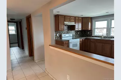 360 West Drive, Copiague, NY 11726 - Photo 6