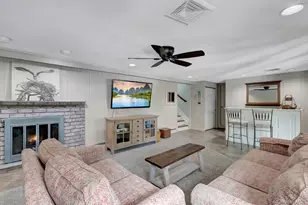 22 Larkspur Dr, West Islip, NY 11795 - Photo 32