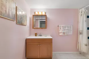 3848 Cordwood Ln, Seaford, NY 11783 - Photo 20