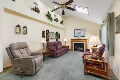 3848 Cordwood Lane, Seaford, NY 11783 - Photo 4