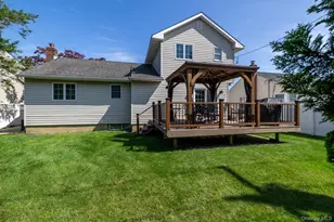 3848 Cordwood Ln, Seaford, NY 11783 - Photo 26