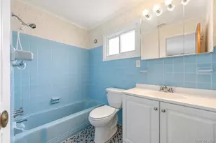 62 Wellesley Ln, Hicksville, NY 11801 - Photo 16