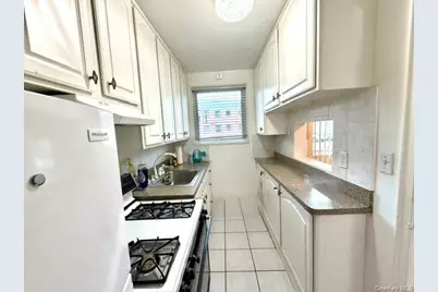 69-29 218th Street #Lower, Bayside, NY 11364 - Photo 6