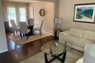 48 Ellen St, Bay Shore, NY 11706 - Photo 2