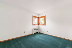 1 Dale Ln, Smithtown, NY 11787 - Photo 22