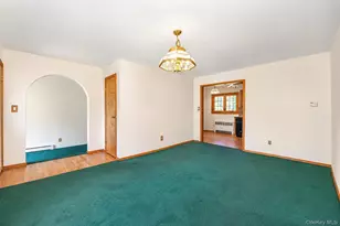 1 Dale Ln, Smithtown, NY 11787 - Photo 12