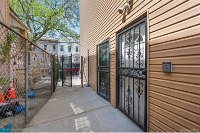 425 Barbey Street, Brooklyn, NY 11207 - Photo 2