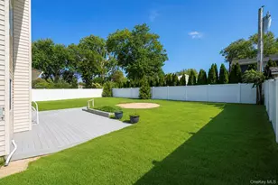 18 Catherwood Crescent, Melville, NY 11747 - Photo 22