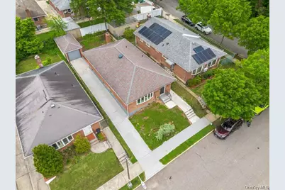 22659 76th Road, Oakland Gardens, NY 11364 - Photo 14