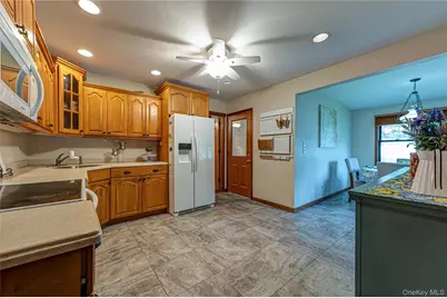 16 Regina Drive, Sayville, NY 11782 - Photo 12