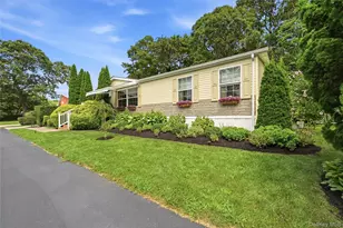 37 Unit 88 Hubbard Ave, Riverhead, NY 11901 - Photo 2
