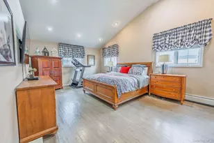 19 Howland Rd, East Rockaway, NY 11518 - Photo 18