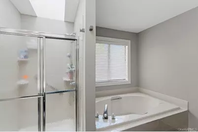48 Chestnut Lane, Woodbury, NY 11797 - Photo 30