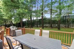 48 Chestnut Ln, Woodbury, NY 11797 - Photo 44