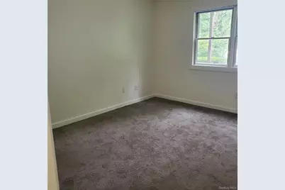160 W West Road #B19, Pleasant Valley, NY 12569 - Photo 6