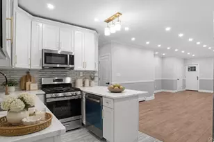 128 E 238th St, Bronx, NY 10470 - Photo 4