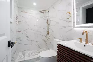 128 E 238th St, Bronx, NY 10470 - Photo 20