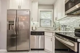 146-62 181st St, Springfield Gardens, NY 11413 - Photo 6